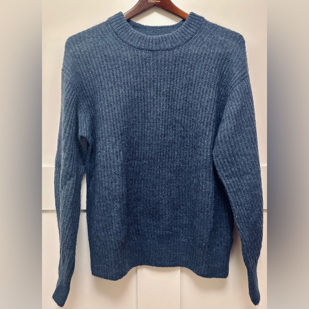 Everlane Women’s Cocoon Crew in Alpaca